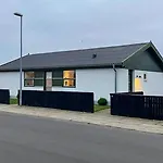 House Between Skagen's Coasts And High Street Vakantiehuis Skagen